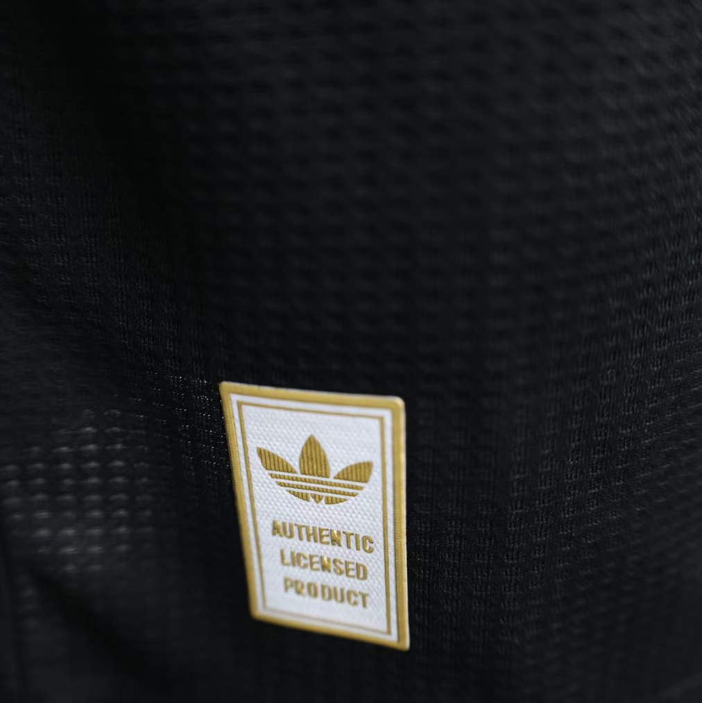 25-26 Liverpool Black Special Player Edition Football Shirt - Image 7