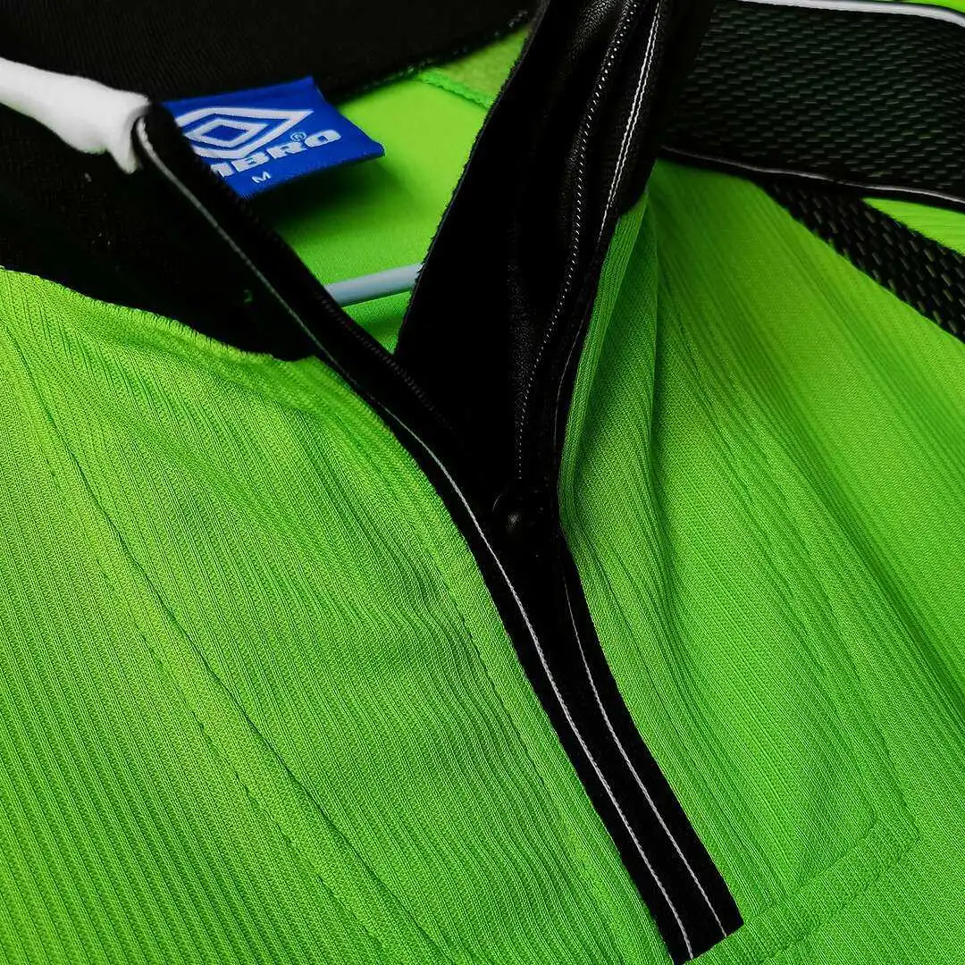 1998/99 Manchester United Retro Goalkeeper Jersey Long Sleeve - Image 4