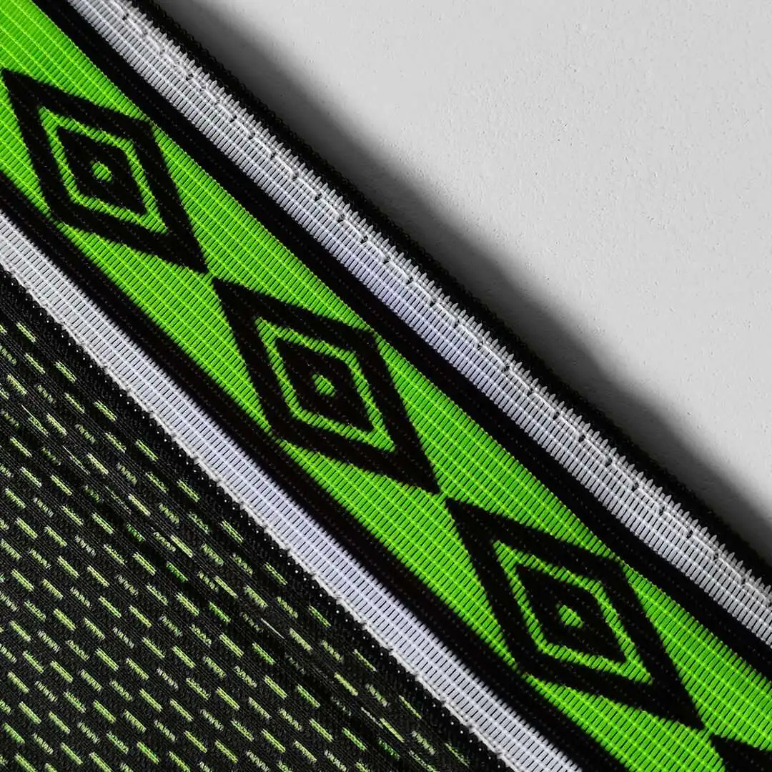 1998/99 Manchester United Retro Goalkeeper Jersey Long Sleeve - Image 7