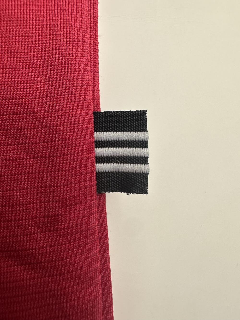 Retro Liverpool Home Football Jersey Long Sleeve 1995/1996 - Image 8