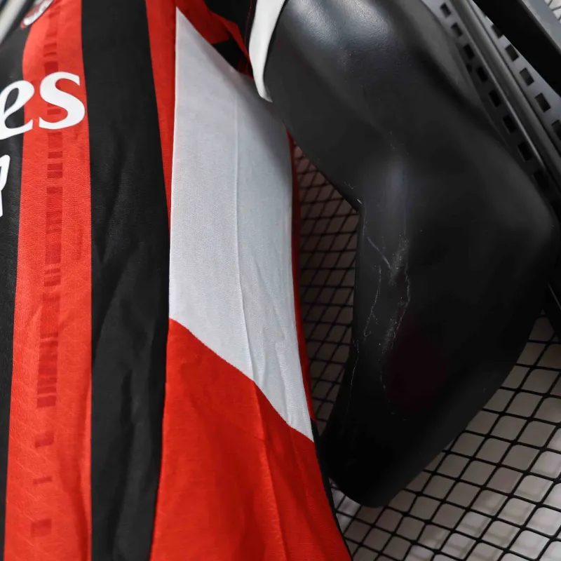 24-25 AC Milan Home Soccer Jersey Player Version - Image 9