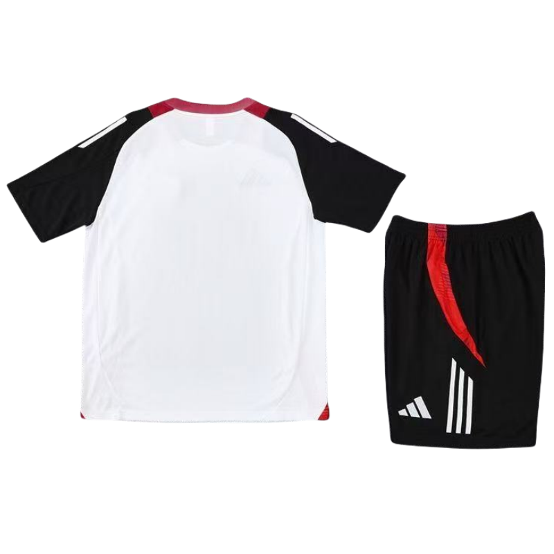Manchester United Training clothes Football Shirt 2025/2026 Kids Size - Image 2
