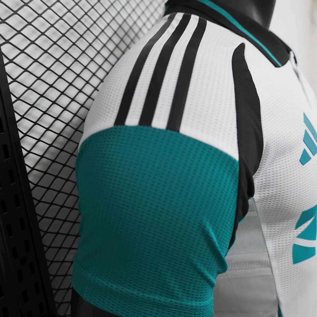 Newcastle United Third Jersey Player Version 2024/25 - Image 6