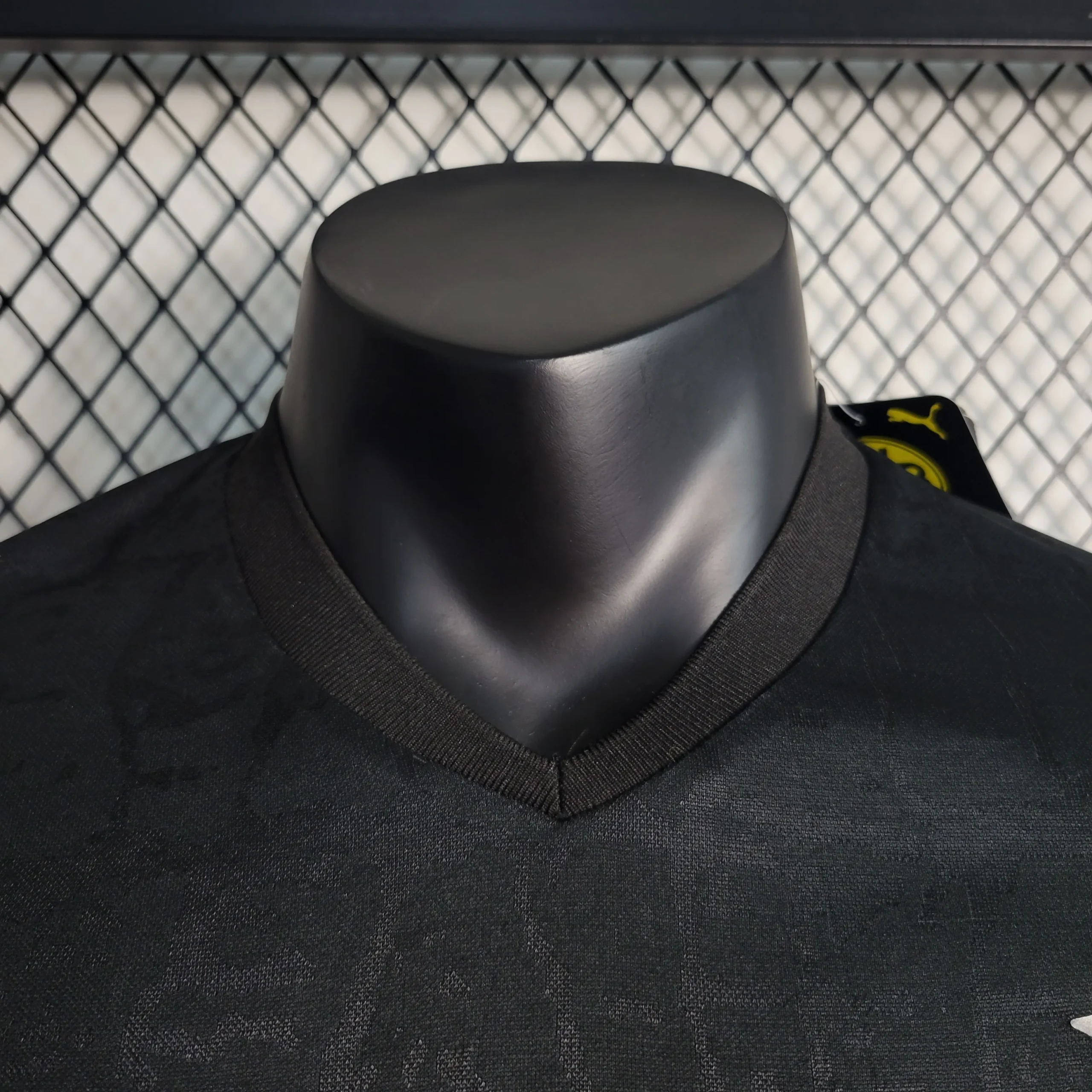 22-23 Borussia Dortmund All-Black Jersey Player Version - Image 4