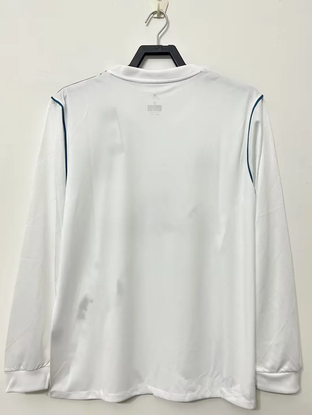 17/18 Retro Home Long Sleeve Jersey - Image 2