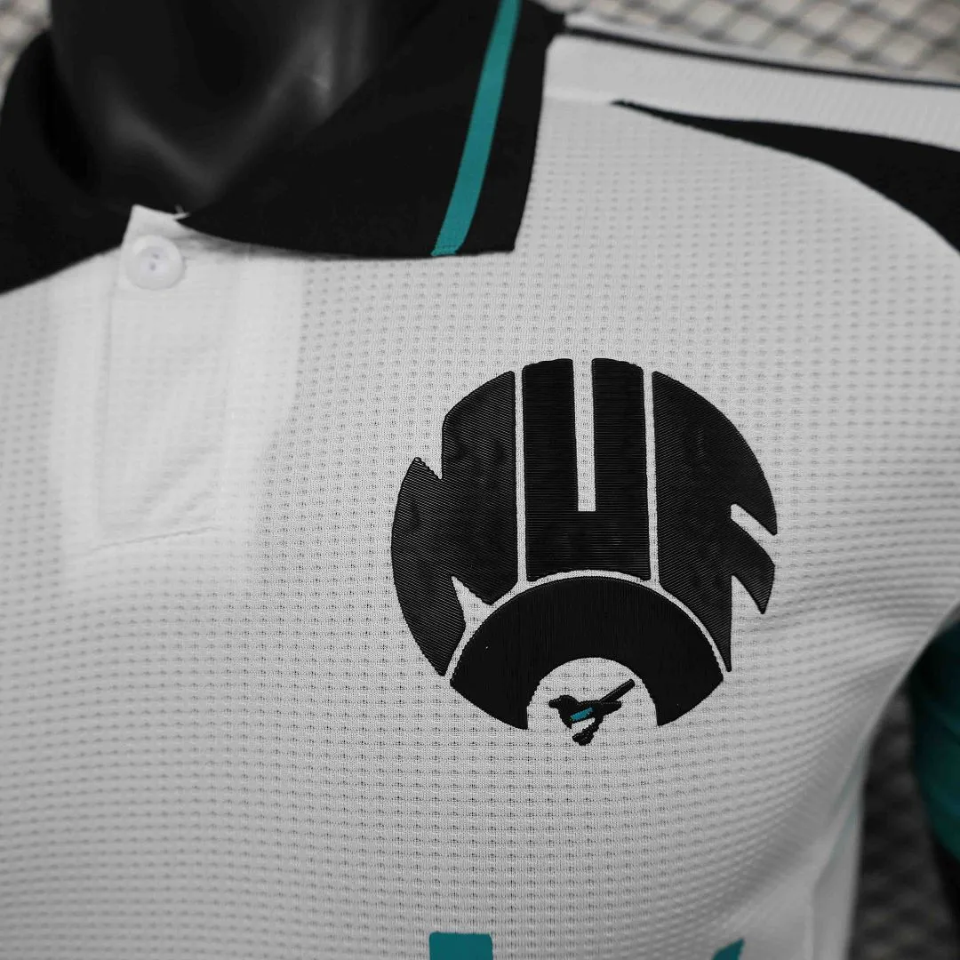 Newcastle United Third Jersey Player Version 2024/25 - Image 5