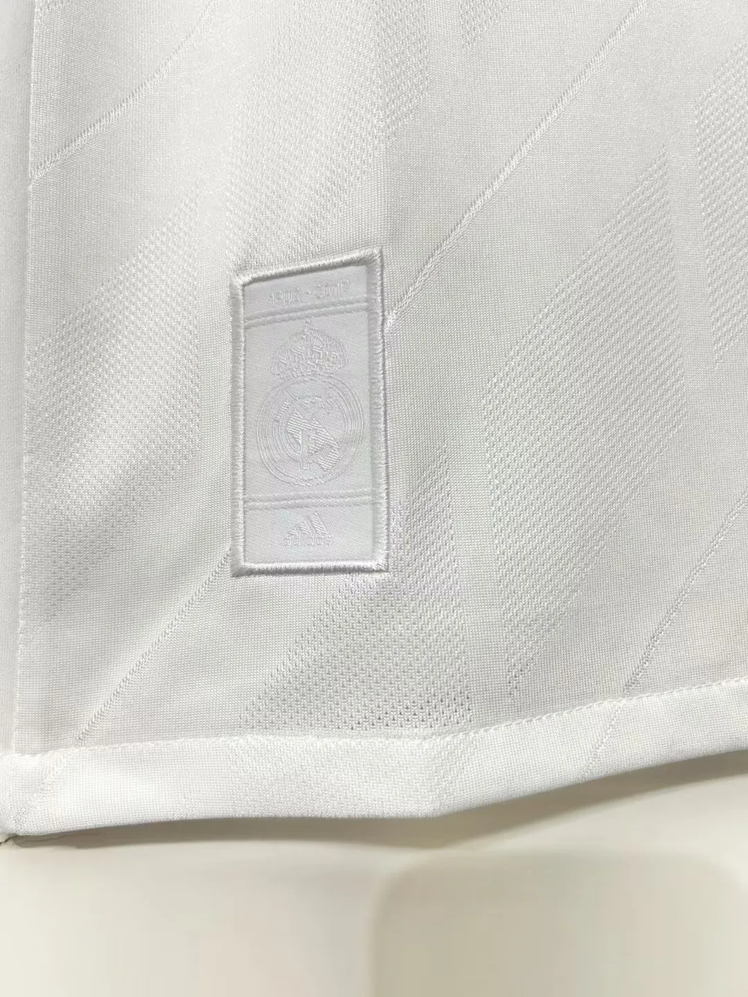 17/18 Retro Home Long Sleeve Jersey - Image 7