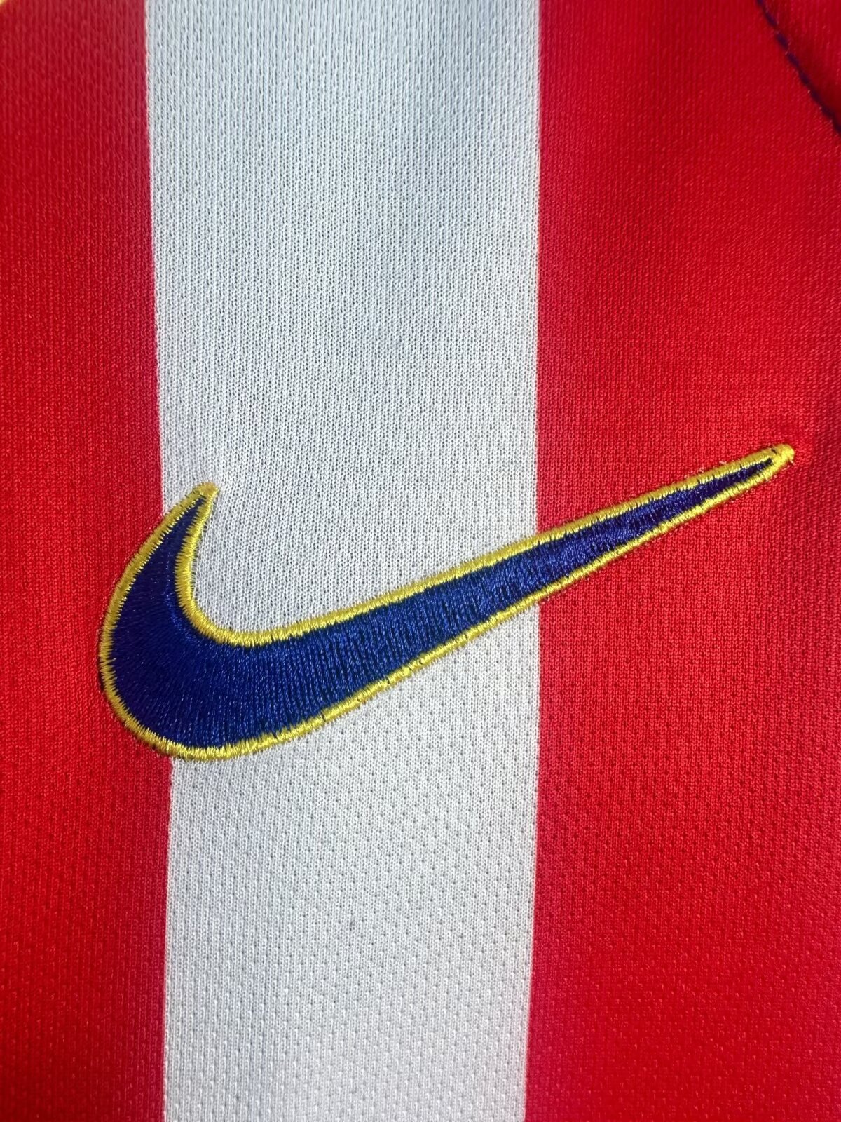 Nike Atletico Madrid Retro Home Soccer Jersey Long Sleeve 2004-05 - Image 3