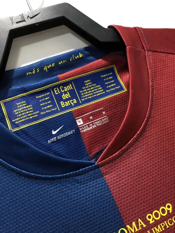 08-09 Barcelona Messi #10 UCL Final Retro Long Sleeve Home - Image 4