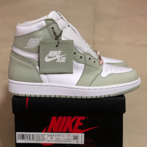 Air Jordan 1 High OG Seafoam ：CD0461-002 Size