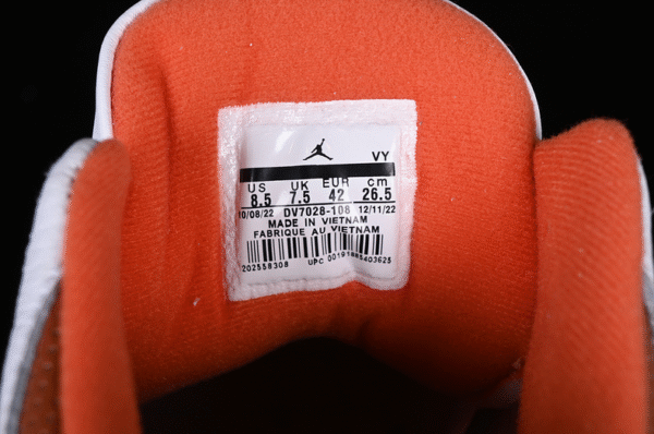 AIR JORDAN 3 RETRO GS MARS STONE WHITE∕BLACK∕MARS STONE - Image 13
