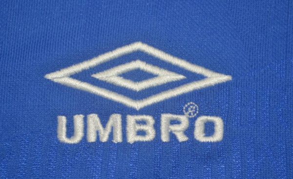 1995 Everton home retort jersey - Image 8
