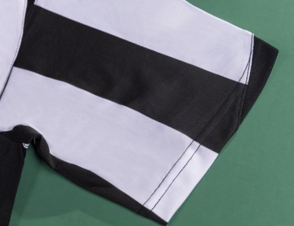 05/06 Juventus Home Soccer retort jersey - Image 6