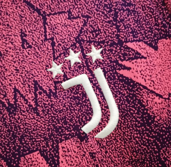 22/23 Juventus second away retort jersey - Image 8