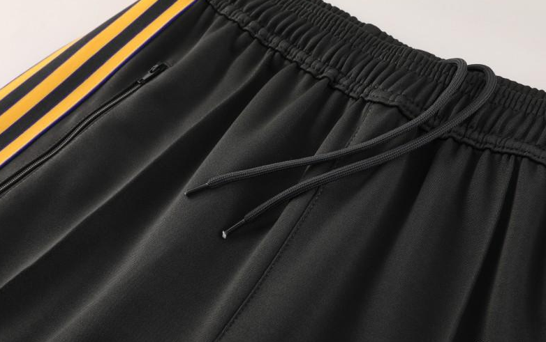 25/26 Manchester United 08 Dark Gray Half Zipper Jacket+Long Pants - Image 5