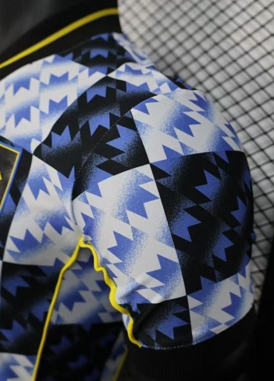 25/26 Player Version Manchester United Blue and Black with Checkerboard Houndstooth Pattern Jersey - Image 9