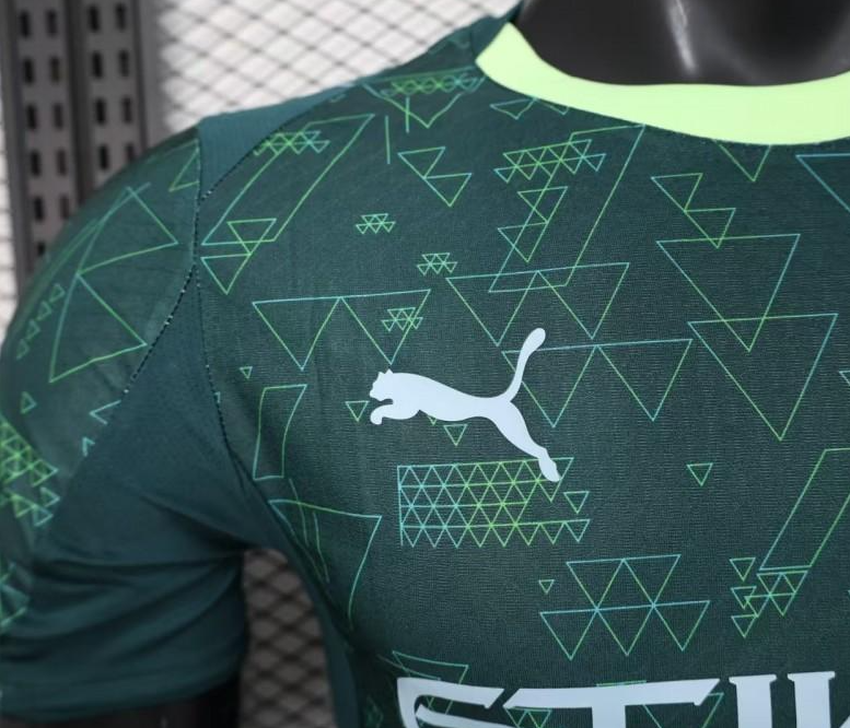 25/26 Player Version Manchester City Third Dark Green with Geometric Triangle Pattern Jersey - Image 3