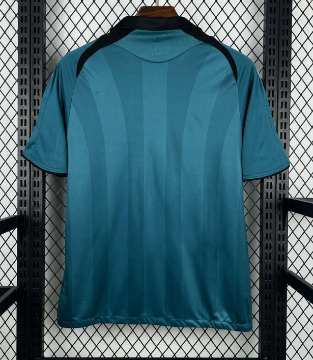 2008/09 Retro Liverpool Away Jersey - Image 3