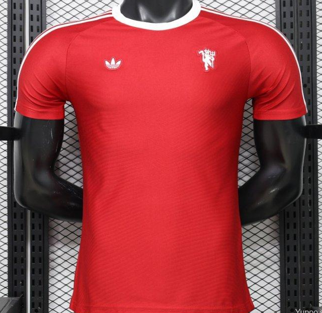 Player Version 26/27 Manchester United Red with White Three-Stripe Shoulders Jersey