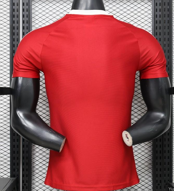 Player Version 26/27 Manchester United Red with White Three-Stripe Shoulders Jersey - Image 3
