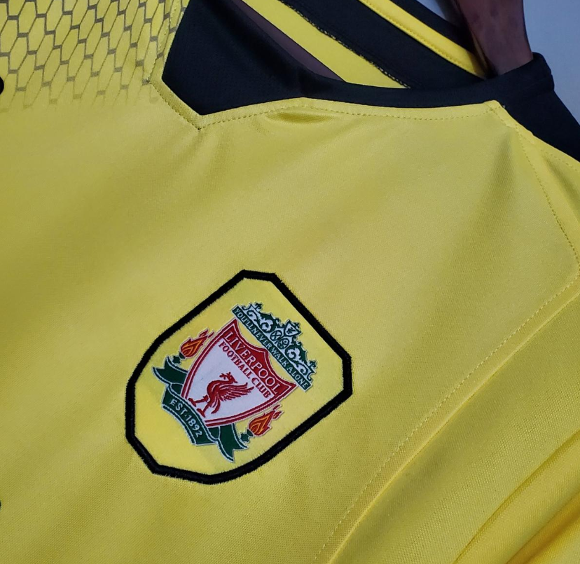 Retro 04/05 Liverpool away Soccer Jersey - Image 10