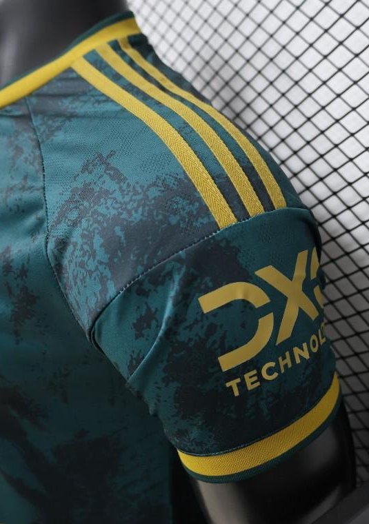 Player Version 26/27 Manchester United Teal & Gold Third Special Edition Jersey - Image 11