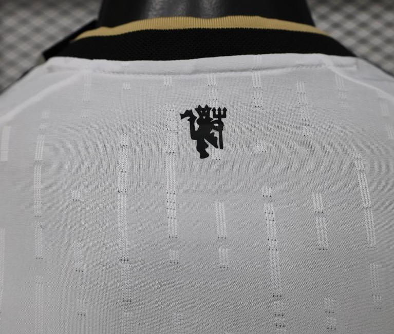 Player Version 26/27 Manchester United Away White Special Edition Jersey - Image 6