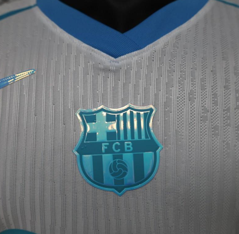 Player Version 26/27 FC Barcelona White Special Edition Away Jersey - Image 6
