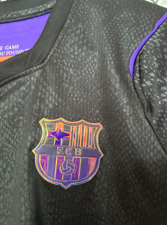 26/27 Barcelona away game - Image 7