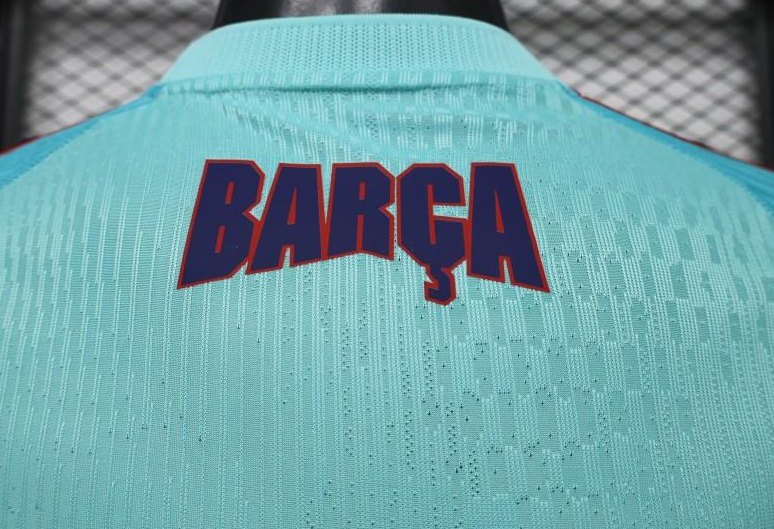 Player Version 26/27 Barcelona Training Jersey - Image 3