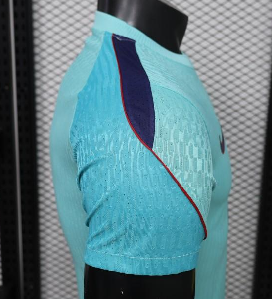 Player Version 26/27 Barcelona Training Jersey - Image 9