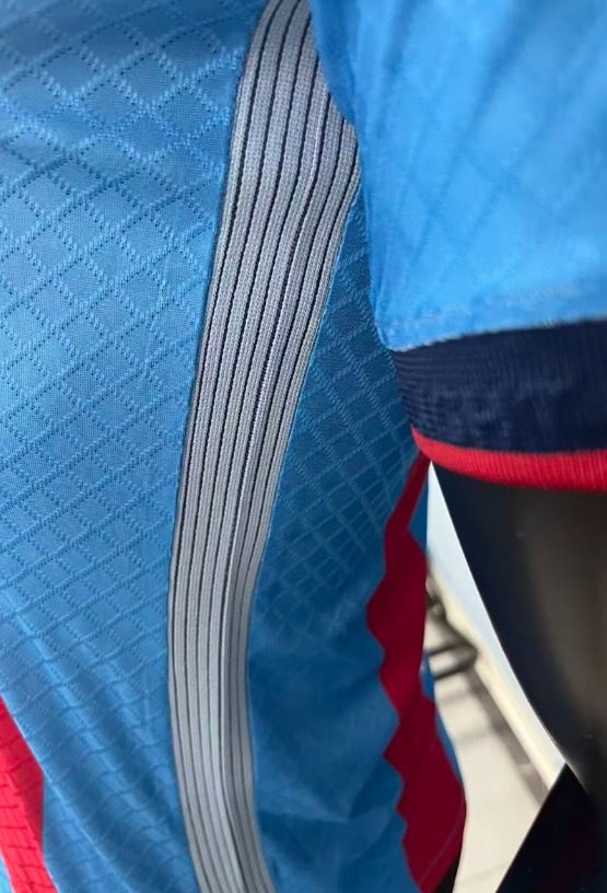 Player Version 26/27 Barcelona 125th Anniversay Red/Blue Jersey - Image 4