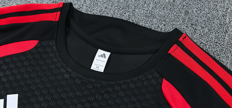 2627 Manchester United short-sleeved training set - Black - Image 3