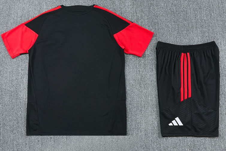2627 Manchester United short-sleeved training set - Black - Image 2
